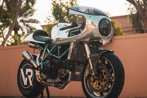 Ducati 996 café racer par VR Customs