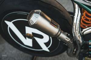 Ducati 996 café racer par VR Customs