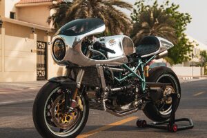Jeudi en arrière—Projet Y : VR Customs construit une Ducati 996 Café Racer