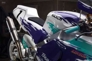 Moto sportive rétro Yamaha XSR900 par HAXCH Moto