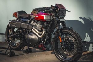 Neon Discipline : une Cyberpunk Royal Enfield Continental GT de Mumbai