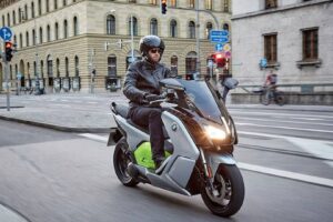 BMW rappelle tous ses scooters C Evolution aux États-Unis pour un problème de faisceau de câbles