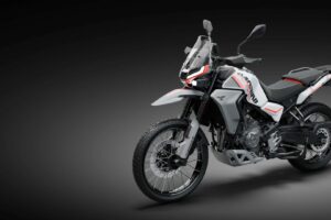 Cette entreprise de motos veut remplacer les vendeurs par l&rsquo;IA. Faites-les simplement sucer moins