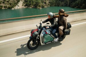 Cette étrange chose de type scooter électrique veut remplacer votre voiture