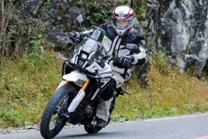 Cette moto ADV chinoise donnera l’impression aux débutants qu’ils sont prêts pour le Dakar