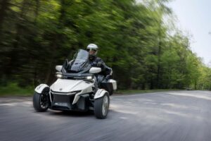 La grande tournée « Just Try It » de Can-Am veut conquérir l&rsquo;Amérique, un parking à la fois