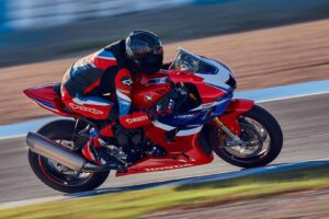 Les pilotes Honda australiens peuvent bénéficier d&rsquo;une garantie gratuite de 6 ans. Écoutez-vous, Amérique ?