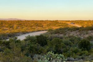 Malgré l&rsquo;opposition, le gouvernement fédéral a déjà attribué un contrat pour le mur frontalier du parc national de Big Bend