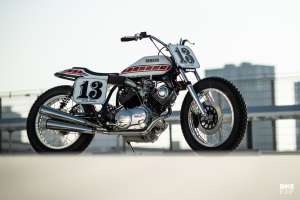 Réplique personnalisée de piste plate Yamaha XV750 Special