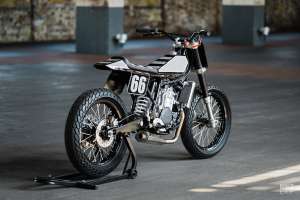 Traqueur plat Yamaha WR400 par AMP Motorcycles