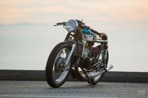 Café racer Honda CL350 2 temps