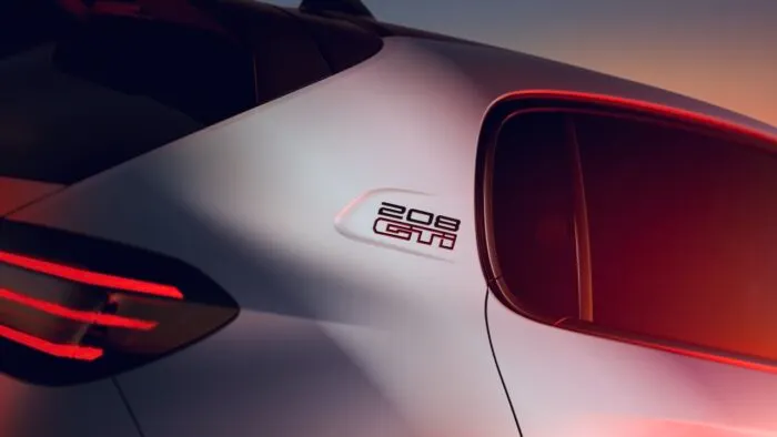 Peugeot E 208 GTI 2026 6 700x394