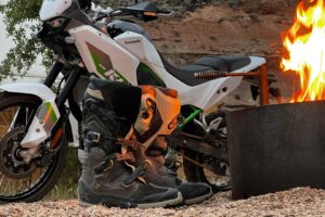Les bottes de moto Tech 7 Enduro Drystar d&rsquo;Alpinestars sont ravissantes. Au moins une fois que vous les avez introduits