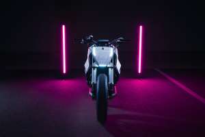 Motocrew Honda CB750 Hornet 10