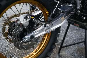 Restomod d'enduro vintage Yamaha XT500 par Purpose Built Moto