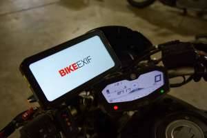 Moto Carplay x6 1