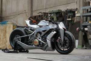 Aprilia SVX550 personnalisée par Simone Conti