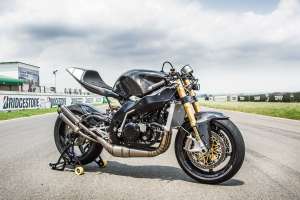 Moto deux temps Yamaha x Aprilia pour la journée sur piste