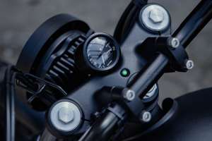 WKND Douanes Kawasaki W650 Scrambler 17
