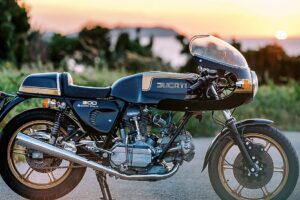 Jeudi en arrière – Survivant : Restauration d&rsquo;une Ducati 900 SS endommagée par un tremblement de terre