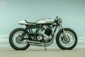Café racer Norton Commando 1975 par FCR Original