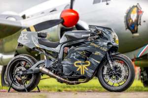 Suzuki GSX-R1100 personnalisée par Seb Kustom Motorcycle