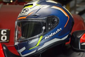 Testé sur route : casque F-17 GP de Kabuto