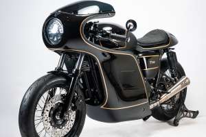 Triumph Bonneville café racer par STG Tracker