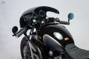 Triumph bonneville café racer stg tracker 15