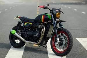 Triumph Street Twin personnalisée par MFix Workshop