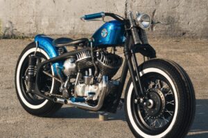 Forgeron sibérien : Harley-Davidson WLA Flathead Bobber de Hammerbike