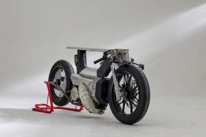 Theo Niess Hyperbike à moteur Honda 14