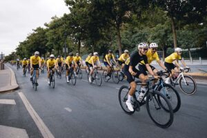 L&rsquo;événement cycliste éphémère d&rsquo;Insta360 à Paris était vraiment génial. S&rsquo;il vous plaît, faites-en un pour les motocyclistes