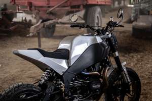 Traqueur de rue Buell Ulysses par FTG Moto