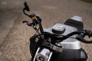 Traqueur de rue Buell Ulysses par FTG Moto