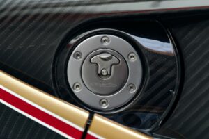 Comment est-il possible que les vis d&rsquo;une Pagani coûtent autant que celles d&rsquo;une Porsche 911 ?