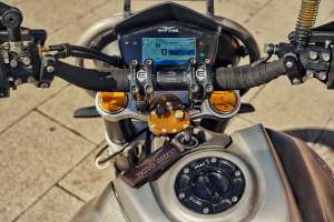 Vélo de rallye Moto Guzzi V85 TT de Classic Co.
