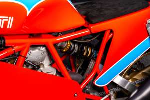 Réplique Moto Ducati TT1 15 spécialement conçue à cet effet
