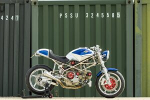 Moins c&rsquo;est plus : les adieux de Dirty Dick&rsquo;s Motos à la Ducati Monster 900S