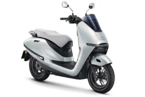 La prochaine acquisition mondiale de Honda pourrait commencer avec ce scooter électrique de base à 1 100 $