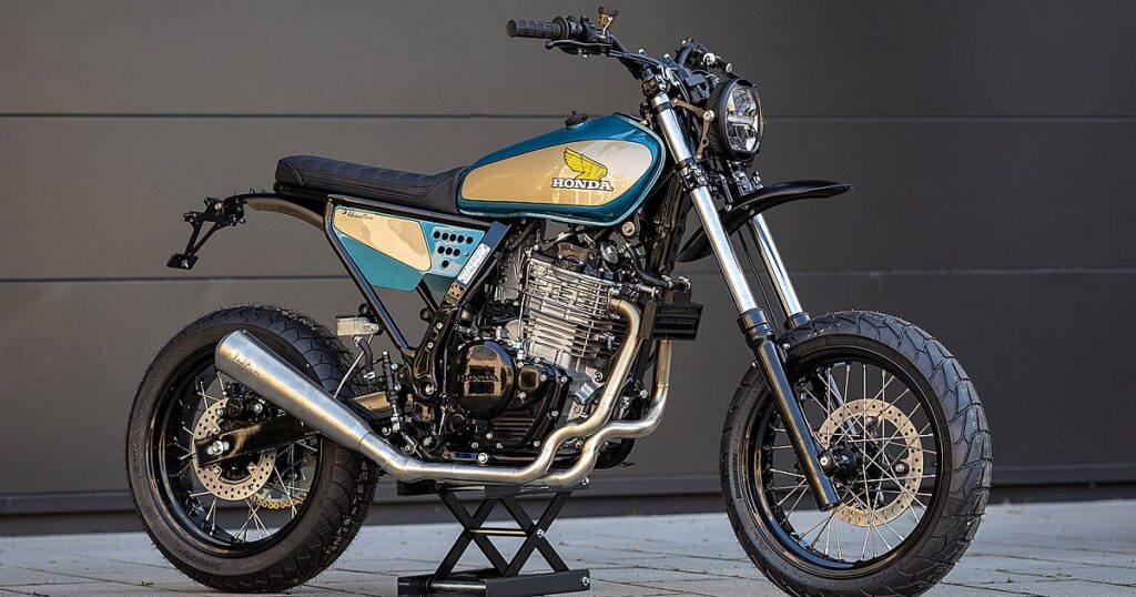 Maître du Thumper : la dernière supermoto Honda NX650 de HB-Custom