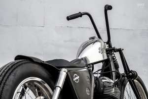 Royal Enfield Interceptor 650 bobber par K-Speed