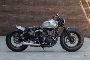 Royal Enfield Classic 500 bobber par FrontWheel Motors