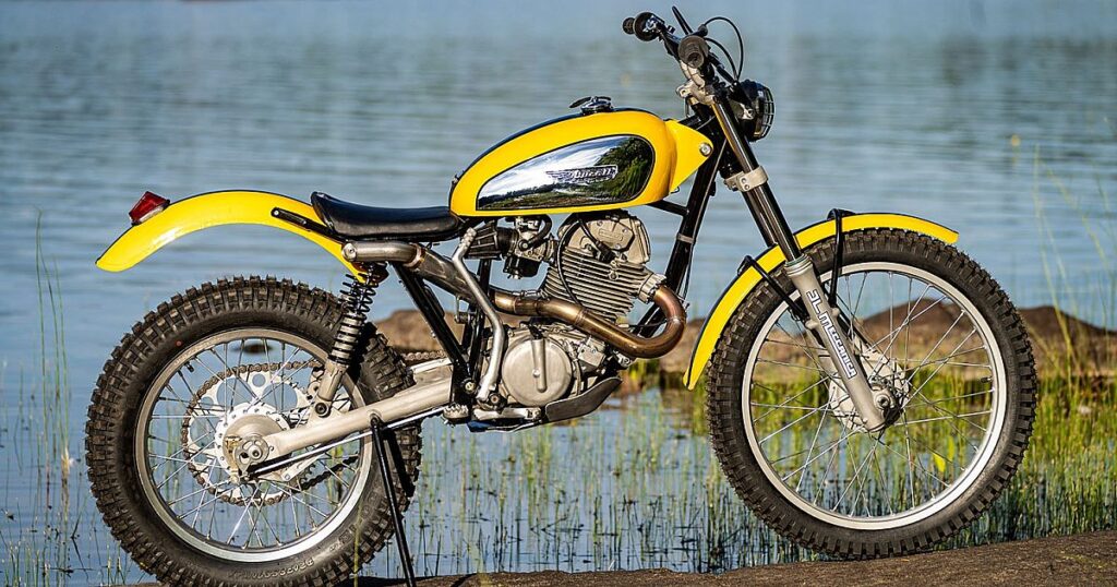 Unholy Matrimony : marier Cagiva et Ducati Bits dans un hybride Trial de 308 cm3
