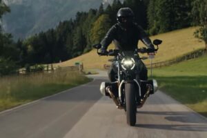Découvrez la nouvelle moto R20 de BMW avant son lancement