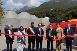 Moto Guzzi ouvre au public sa nouvelle usine et son musée ce week-end et pour son anniversaire