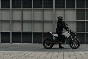Voici comment réparer la recharge des véhicules électriques pour les sports motorisés