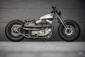 Semi-rigide Harley-Davidson Sportster personnalisé par MB Cycles