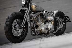 Semi-rigide Harley-Davidson Sportster personnalisé par MB Cycles