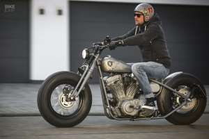 Semi-rigide Harley-Davidson Sportster personnalisé par MB Cycles